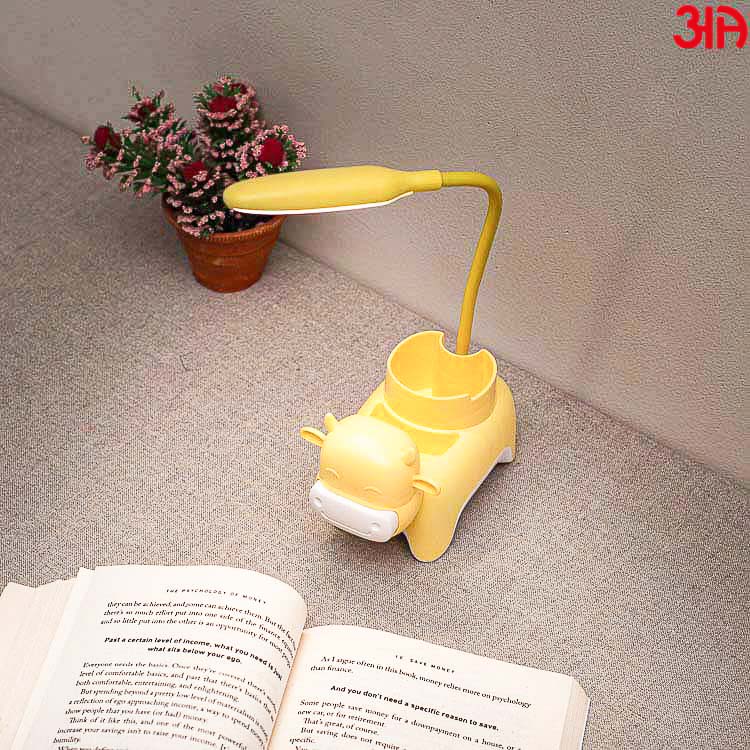 yellow cow led study lamp2