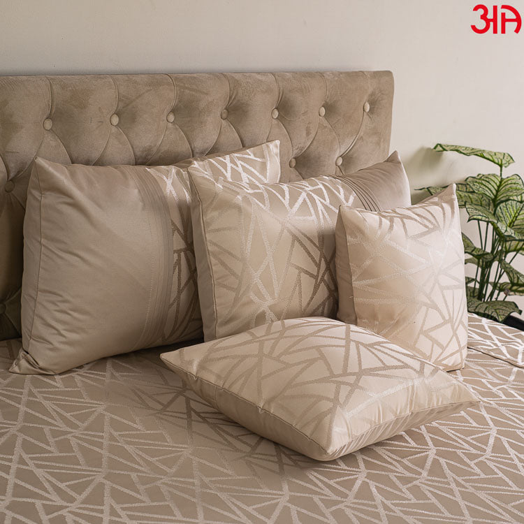 cream jacquard fabric bed cover2