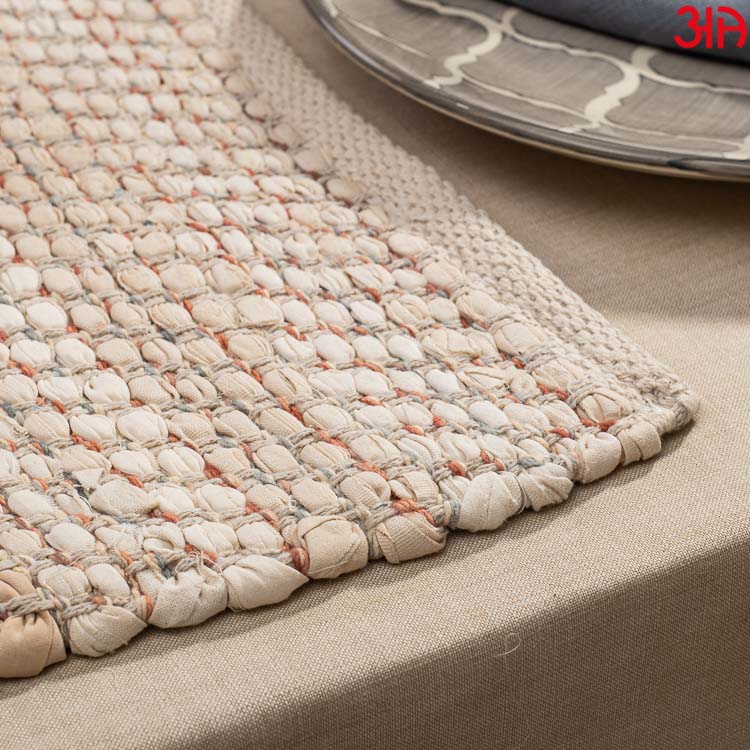 Kathran Design Natural Cream Table Mat – Aawrun