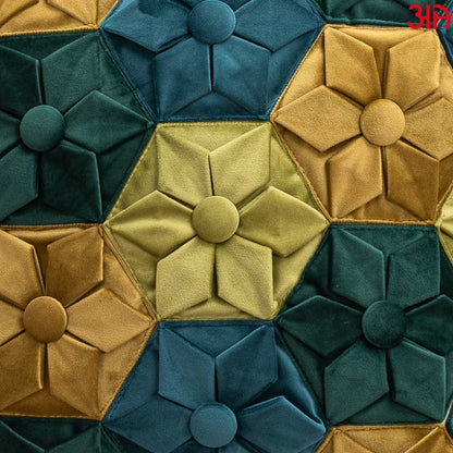 Green cushion with hexagon pattern3