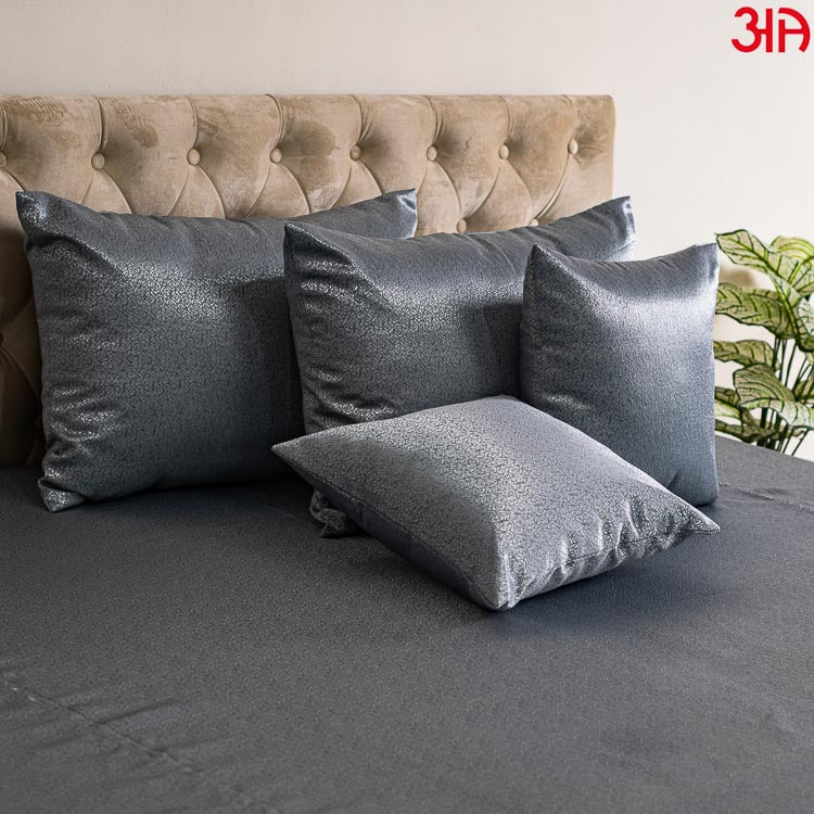 jacquard mix grey bed cover 2