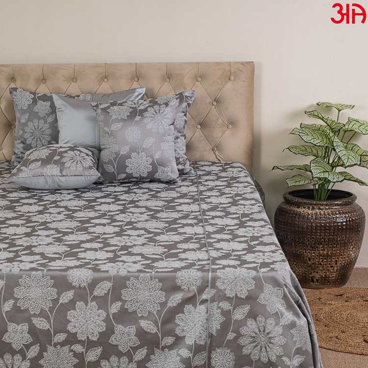 grey jacquard mix bed cover1