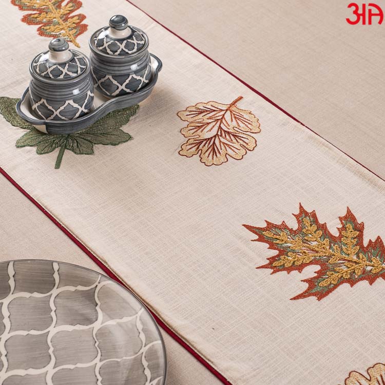 leaf embellished table runner2