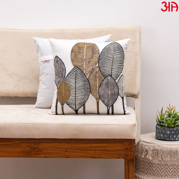 Exclusive Colorful Leaf Print Cushion Cover Aawrun