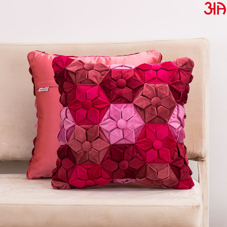 Pink cushion with hexagon pattern1