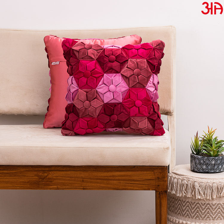 Pink cushion with hexagon pattern2