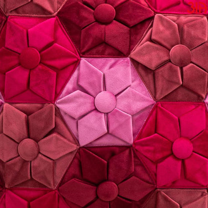 Pink cushion with hexagon pattern3