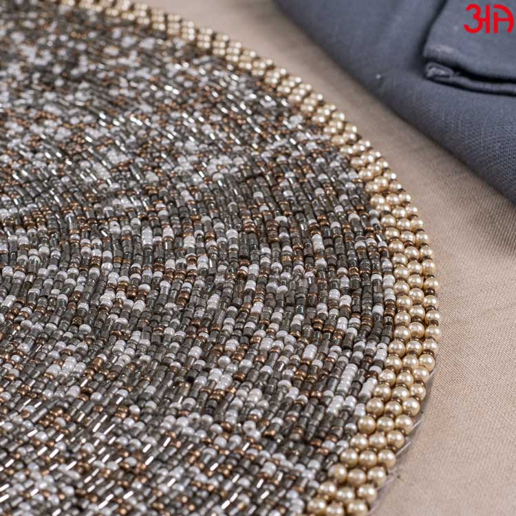 round grey table mat golden3