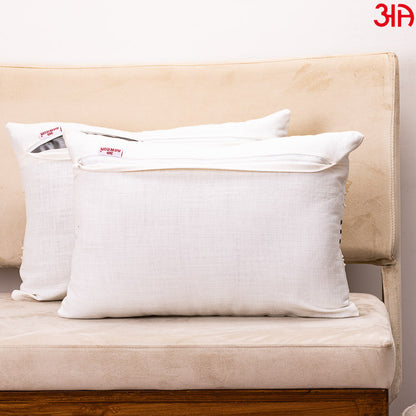 black border cushion in white4