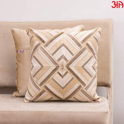 Chenille white-brown Cushion Covers1