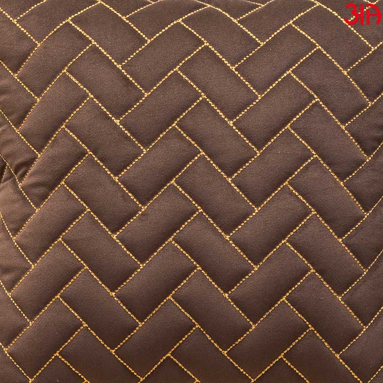 brown zig zag quilted zari cushion covers3