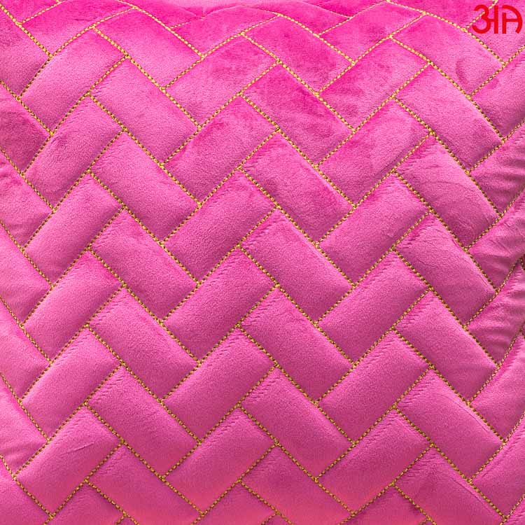 pink zig zag quilted zari cushion covers3