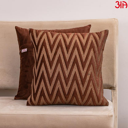 V zig zag brown cushion