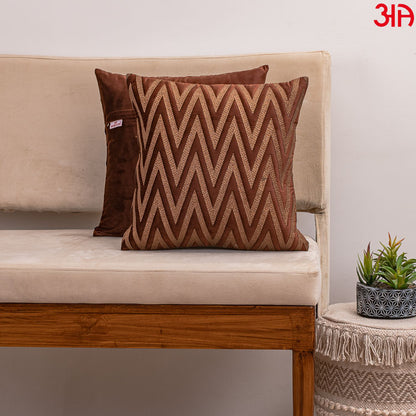 V zig zag brown cushion2